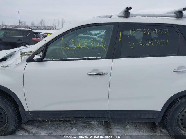 5XYKT3A62EG479267 KIA Sorento