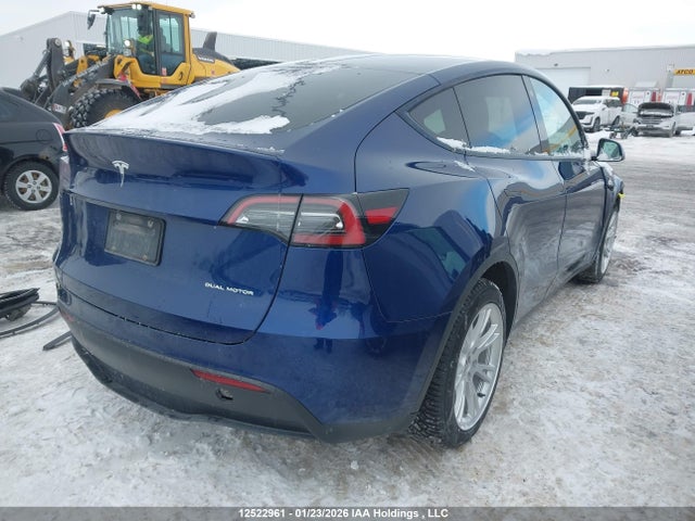 7SAYGDEE9NF447965 Tesla Model Y Long Range