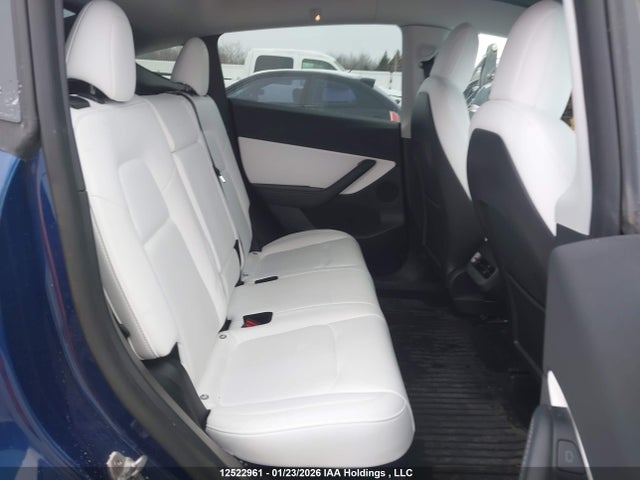 7SAYGDEE9NF447965 Tesla Model Y Long Range