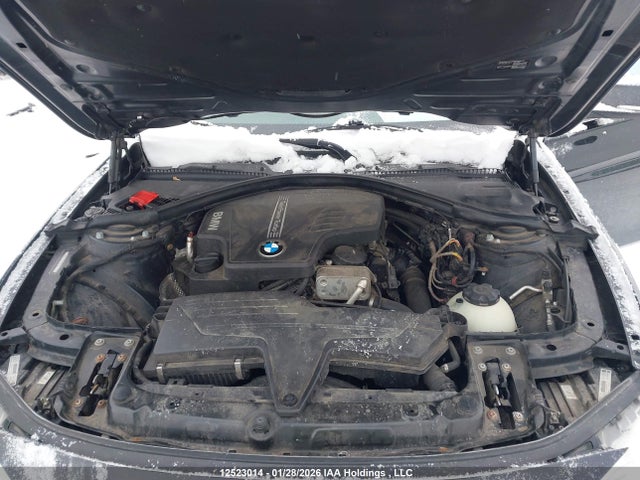 2014 Bmw 328 Xi მანქანა იყიდება აუქციონზე, vin: WBA3B3C52EJ978921, აუქციონის ნომერი: 12523014