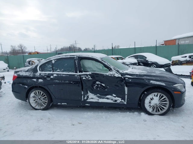 2014 Bmw 328 Xi მანქანა იყიდება აუქციონზე, vin: WBA3B3C52EJ978921, აუქციონის ნომერი: 12523014