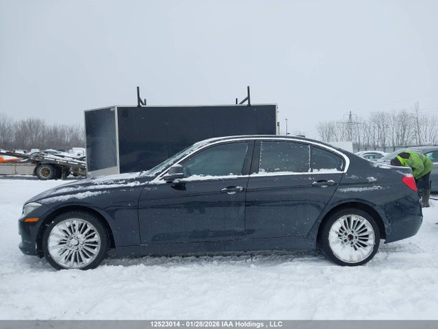 2014 Bmw 328 Xi მანქანა იყიდება აუქციონზე, vin: WBA3B3C52EJ978921, აუქციონის ნომერი: 12523014