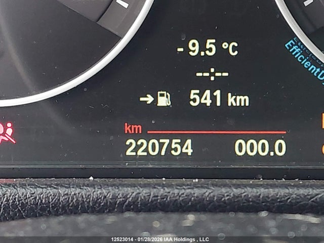 2014 Bmw 328 Xi მანქანა იყიდება აუქციონზე, vin: WBA3B3C52EJ978921, აუქციონის ნომერი: 12523014