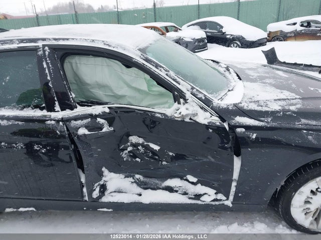 2014 Bmw 328 Xi მანქანა იყიდება აუქციონზე, vin: WBA3B3C52EJ978921, აუქციონის ნომერი: 12523014
