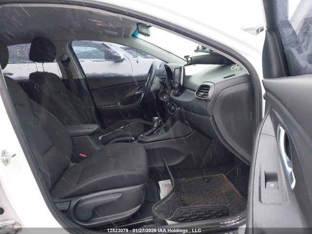 KMHH35LE5JU037615 Hyundai Elantra Gt Gl