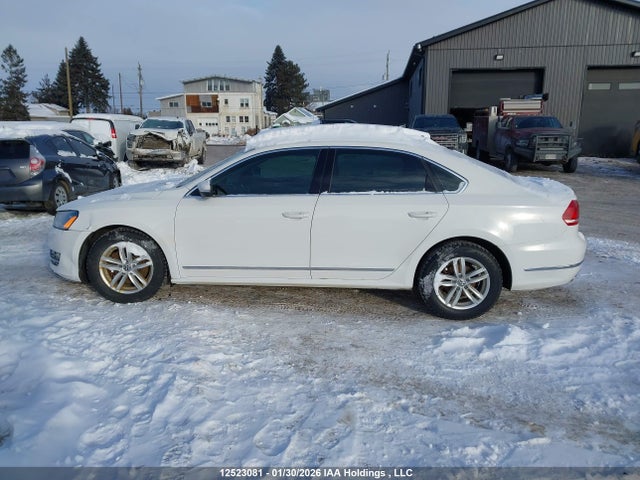 1VWBV7A34FC083822 Volkswagen PASSAT SE