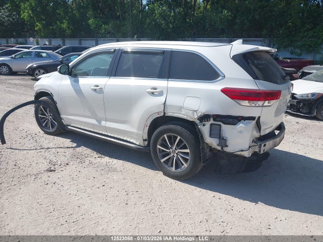 12523088 :رقم المزاد ، 5TDJZRFH8HS517597 vin ، 2017 Toyota Highlander Xle مزاد بيع
