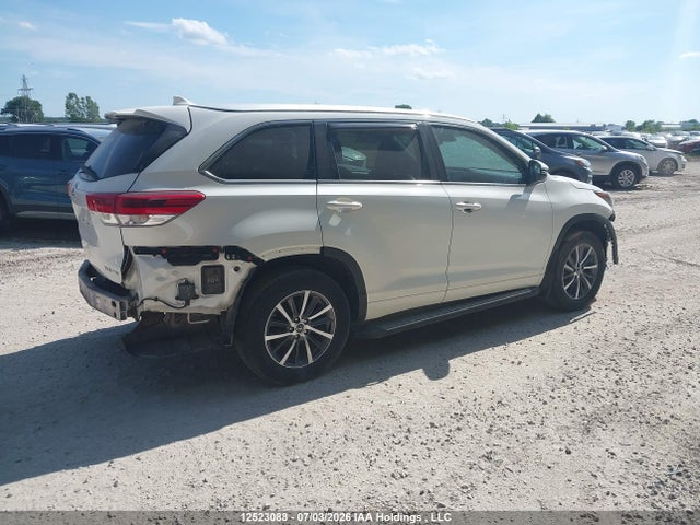 12523088 :رقم المزاد ، 5TDJZRFH8HS517597 vin ، 2017 Toyota Highlander Xle مزاد بيع