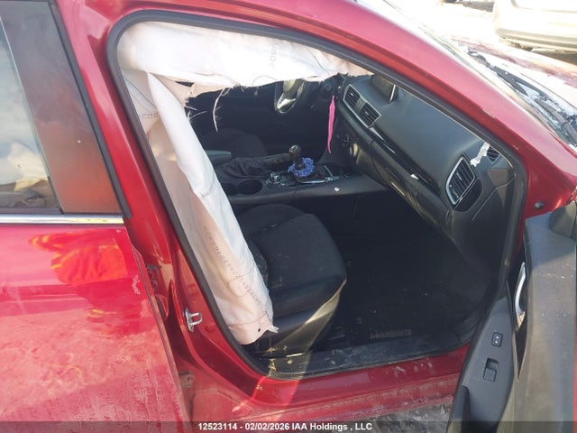 3MZBM1V76FM126021 Mazda 3 TOURING