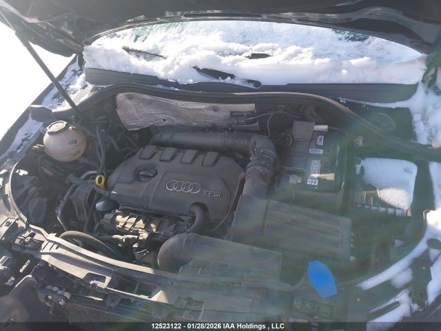 WA1JCCFS3JR028792 Audi Q3 Premium Plus