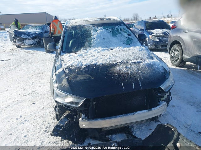 WA1JCCFS3JR028792 Audi Q3 Premium Plus