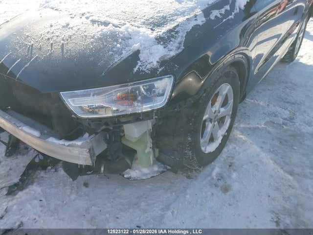 WA1JCCFS3JR028792 Audi Q3 Premium Plus