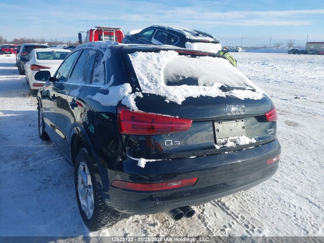 WA1JCCFS3JR028792 Audi Q3 Premium Plus