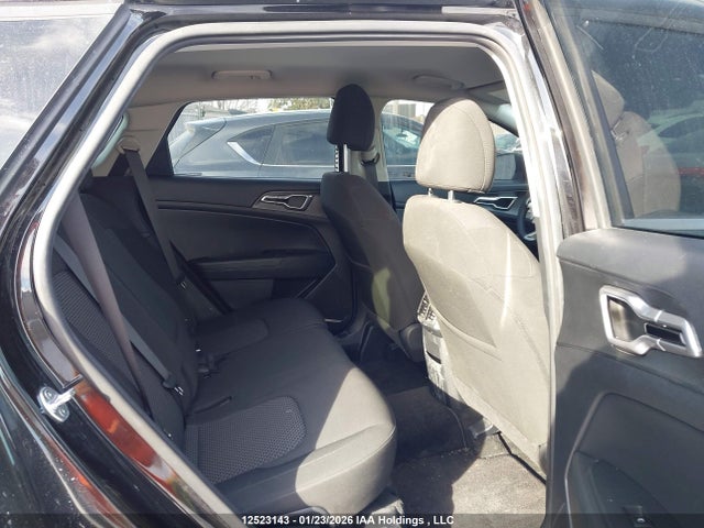 KNDPUCDF8R7275493 KIA Sportage Lx/x-line