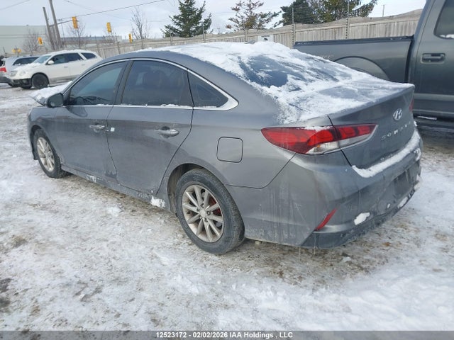 Hyundai Sonata Essential 2019 5NPE24AF4KH790824 Image 3