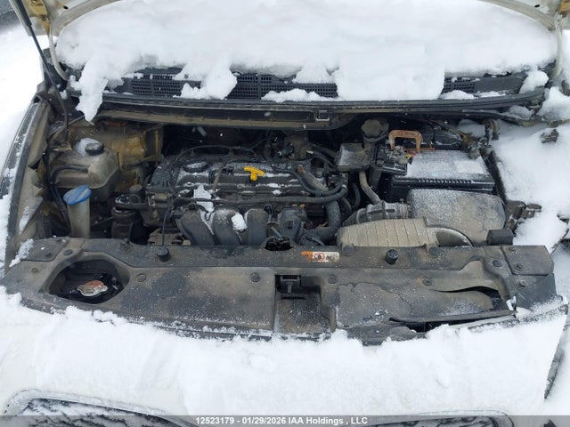 KNAHT8A35E7014067 KIA Rondo Lx