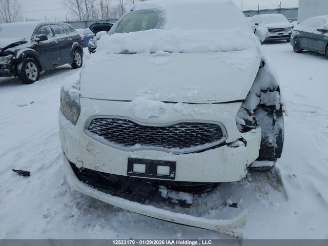 KNAHT8A35E7014067 KIA Rondo Lx