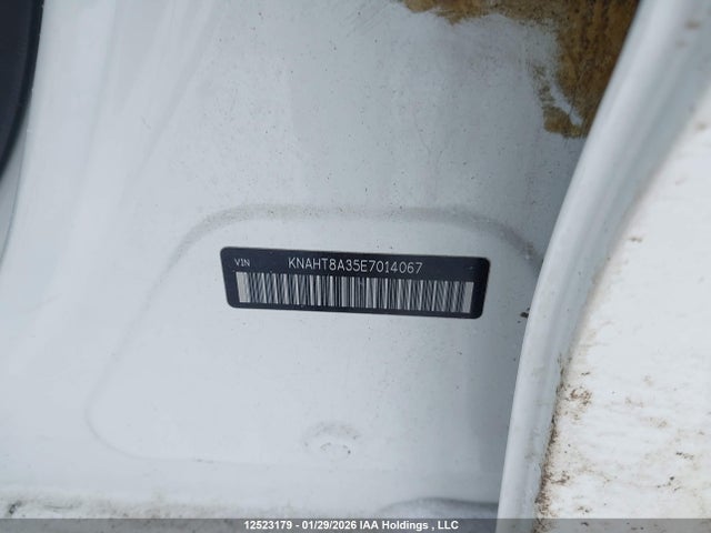 KNAHT8A35E7014067 KIA Rondo Lx