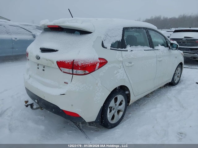 KNAHT8A35E7014067 KIA Rondo Lx