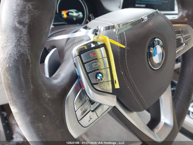 BMW 750 Xi 2016 WBA7B0C51GGF92249 Image 11