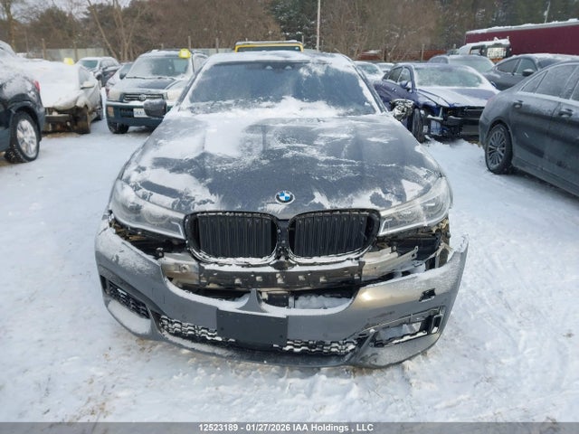 BMW 750 Xi 2016 WBA7B0C51GGF92249 Image 13