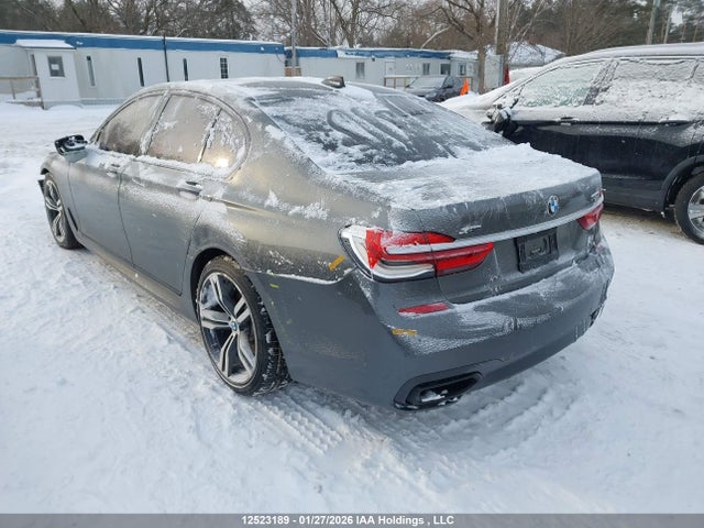 BMW 750 Xi 2016 WBA7B0C51GGF92249 Image 3