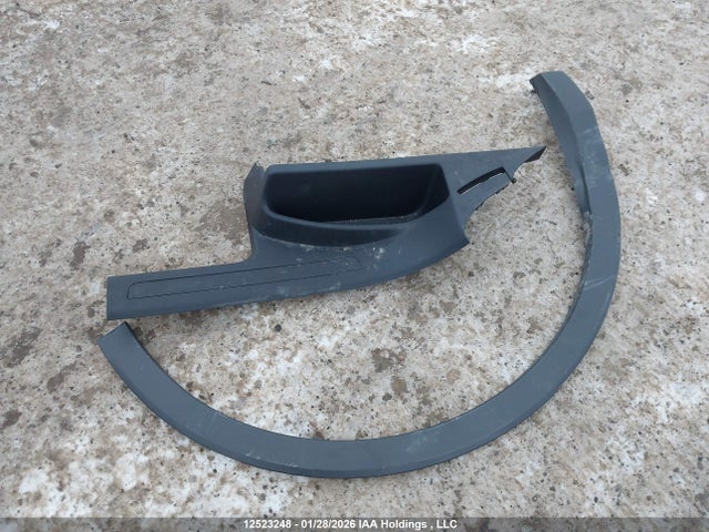 3VVFB7AX7RM043111 Volkswagen Tiguan Trendline