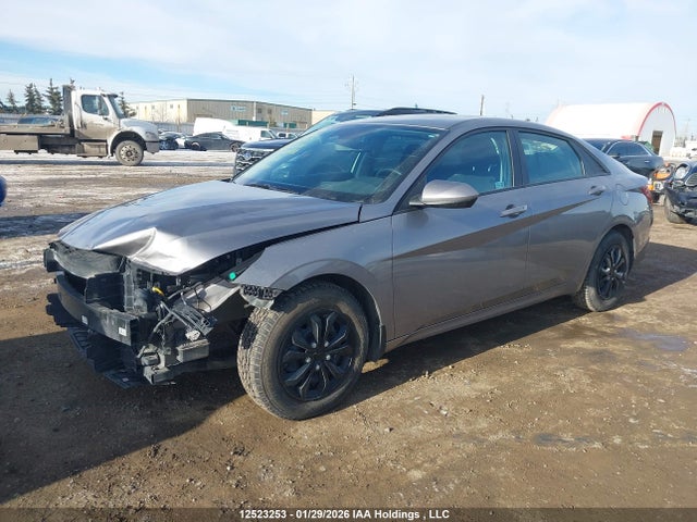 KMHLM4AG3PU605956 Hyundai ELANTRA SEL