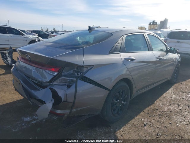 KMHLM4AG3PU605956 Hyundai ELANTRA SEL