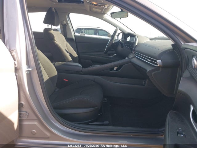 KMHLM4AG3PU605956 Hyundai ELANTRA SEL