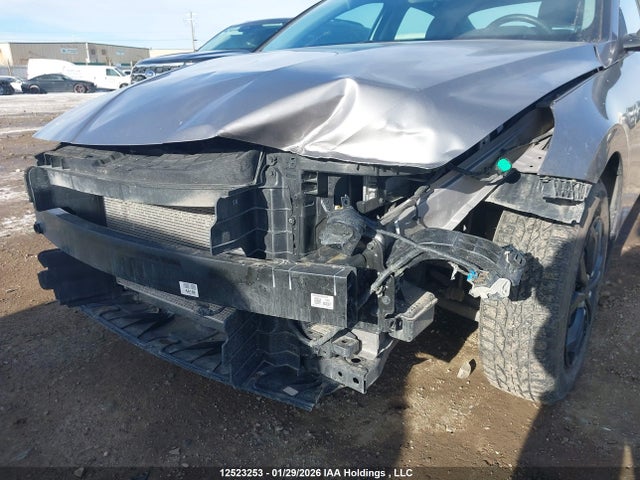 KMHLM4AG3PU605956 Hyundai ELANTRA SEL