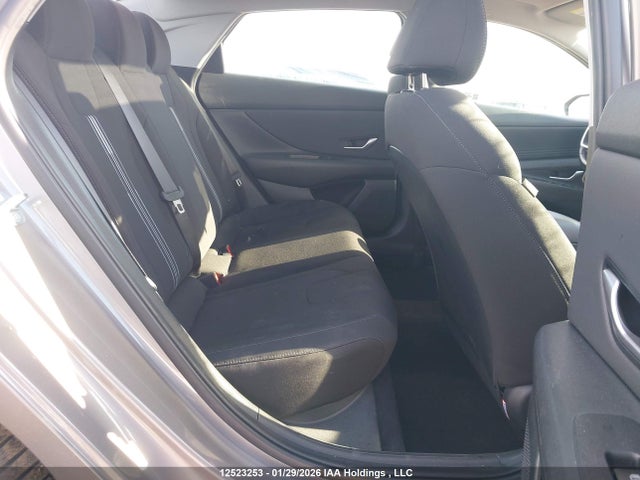 KMHLM4AG3PU605956 Hyundai ELANTRA SEL