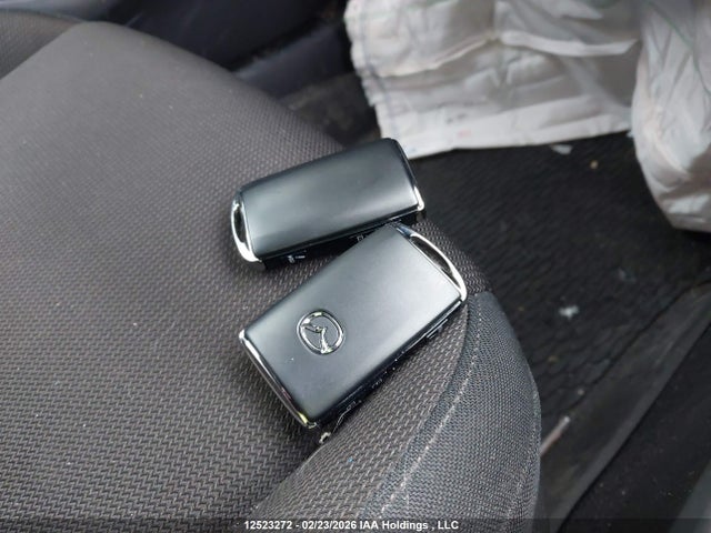 JM1BPBLM5P1615517 Mazda Mazda3 Gs