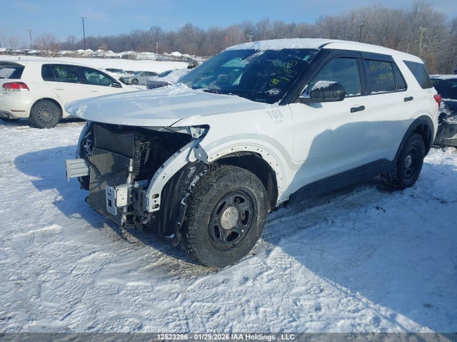 12523286 :رقم المزاد ، 1FM5K8AB5NGB20739 vin ، 2022 Ford Police Interceptor Utility مزاد بيع