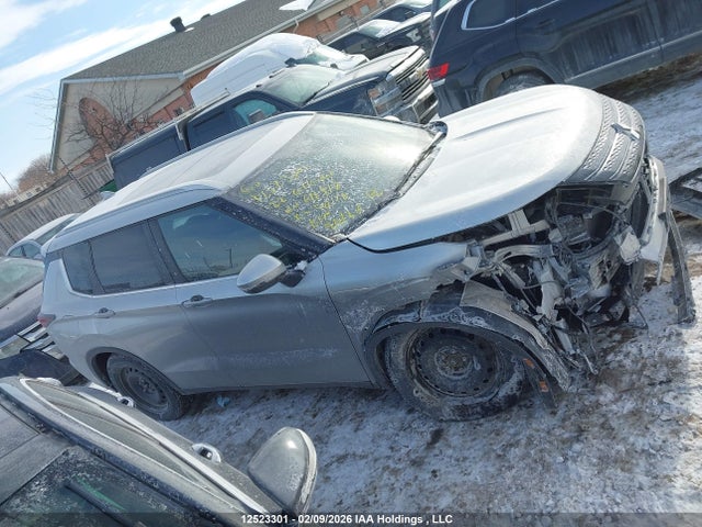 Auction sale of the 2022 Mitsubishi Outlander Le/le Premium/se/sel, vin: JA4J4UA85NZ611918, lot number: 12523301