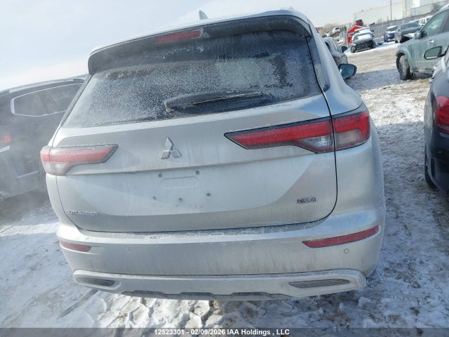 Auction sale of the 2022 Mitsubishi Outlander Le/le Premium/se/sel, vin: JA4J4UA85NZ611918, lot number: 12523301