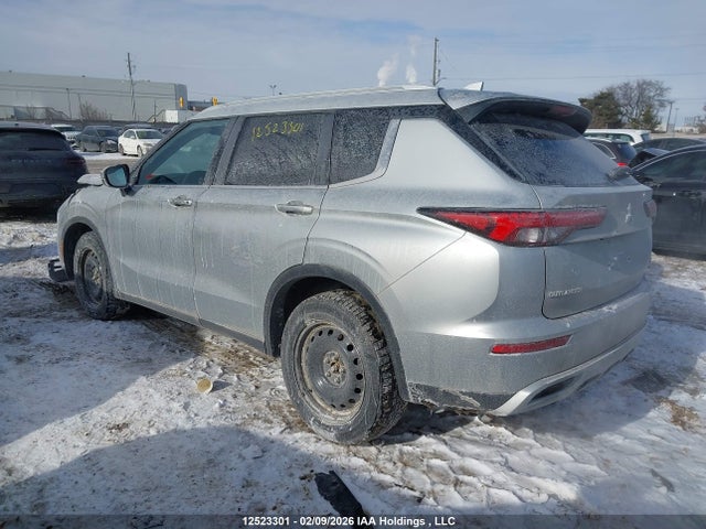 Auction sale of the 2022 Mitsubishi Outlander Le/le Premium/se/sel, vin: JA4J4UA85NZ611918, lot number: 12523301