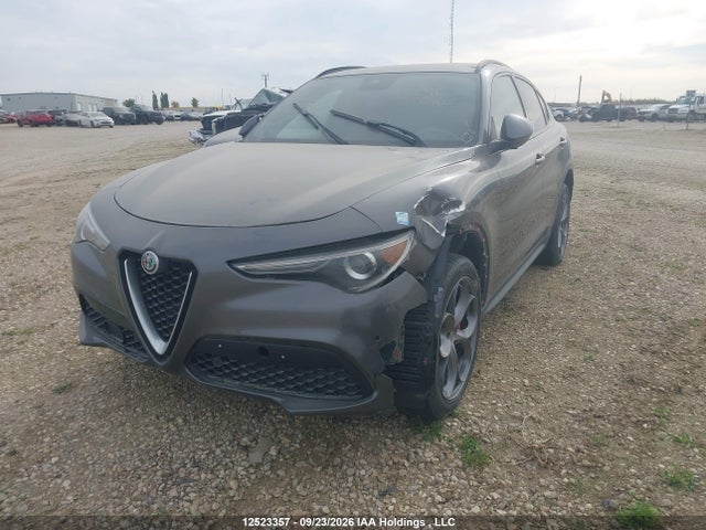 Alfa Romeo STELVIO TI 2018 ZASFAKNN2J7C05746 Image 2