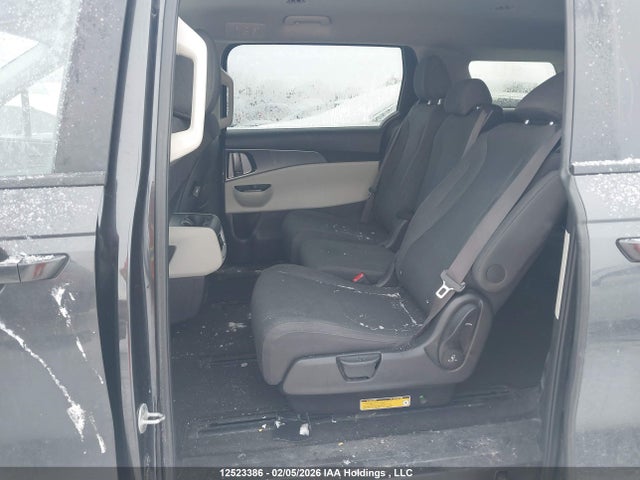 KNDNB5H37P6246966 KIA Carnival Lx/lx+