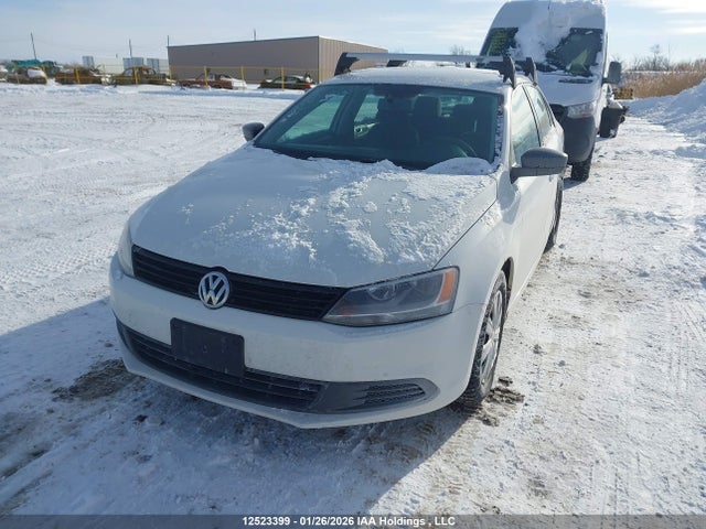 2013 Volkswagen Jetta S მანქანა იყიდება აუქციონზე, vin: 3VW2K7AJ3DM426039, აუქციონის ნომერი: 12523399