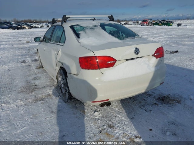 2013 Volkswagen Jetta S მანქანა იყიდება აუქციონზე, vin: 3VW2K7AJ3DM426039, აუქციონის ნომერი: 12523399