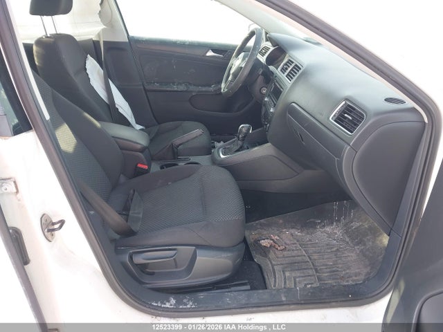 2013 Volkswagen Jetta S მანქანა იყიდება აუქციონზე, vin: 3VW2K7AJ3DM426039, აუქციონის ნომერი: 12523399