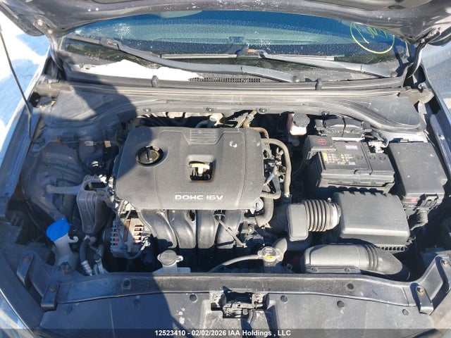 KMHD84LF4HU421897 Hyundai ELANTRA GL