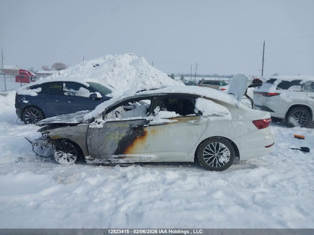 3VWEB7BU8LM056887 Volkswagen Jetta Highline