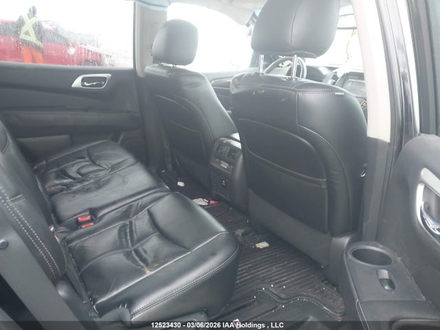 Продажа на аукционе авто 2015 Nissan Pathfinder, vin: 5N1AR2MM2FC687357, номер лота: 12523430