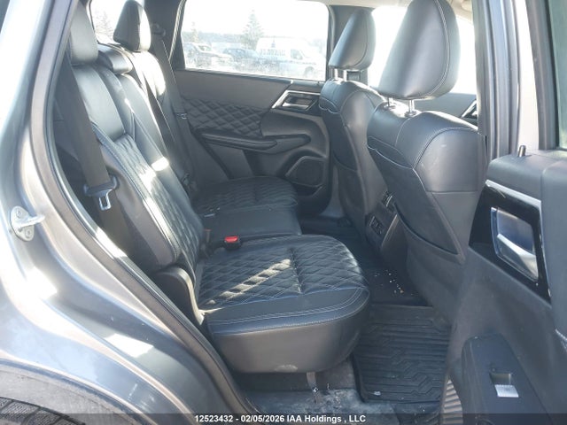 JA4J4VA80RZ606394 Mitsubishi Outlander Se/black Edition/ralliart