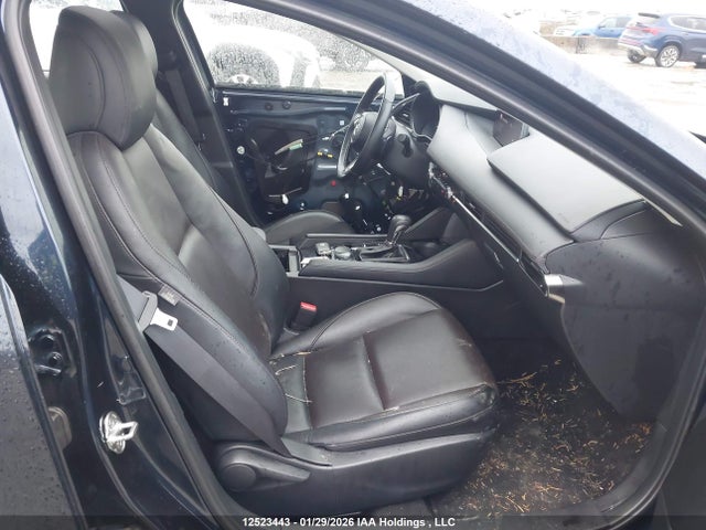 JM1BPBDY8R1658754 Mazda 3 Gt
