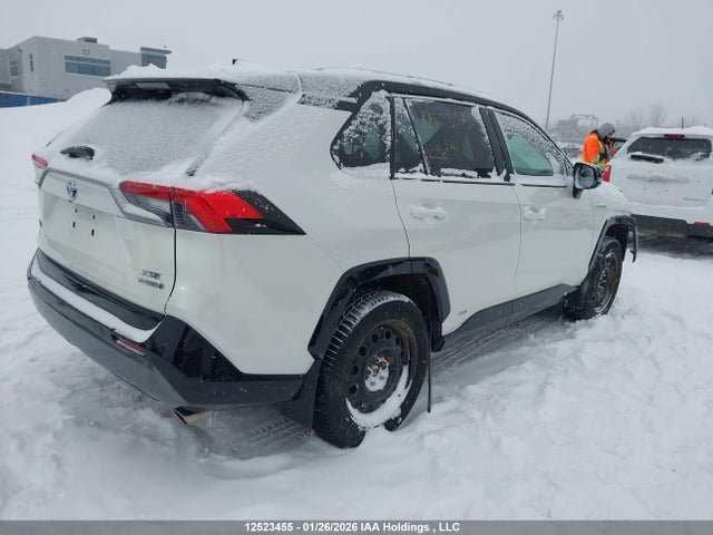 2T3RWRFV3MW116341 Toyota Rav4 Xle