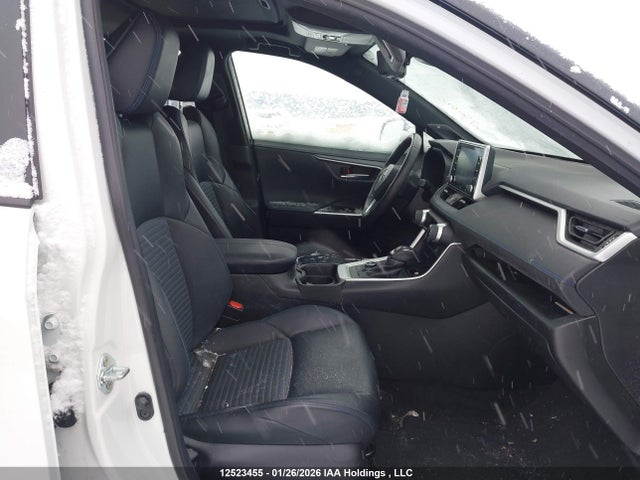 2T3RWRFV3MW116341 Toyota Rav4 Xle