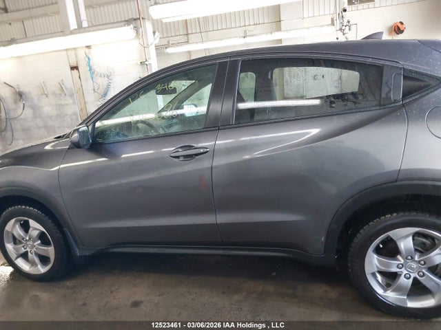3CZRU6H30MM103686 Honda HR-V LX